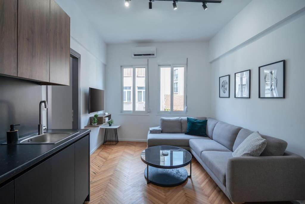Athens Heart: Downtown Home Εξωτερικό φωτογραφία